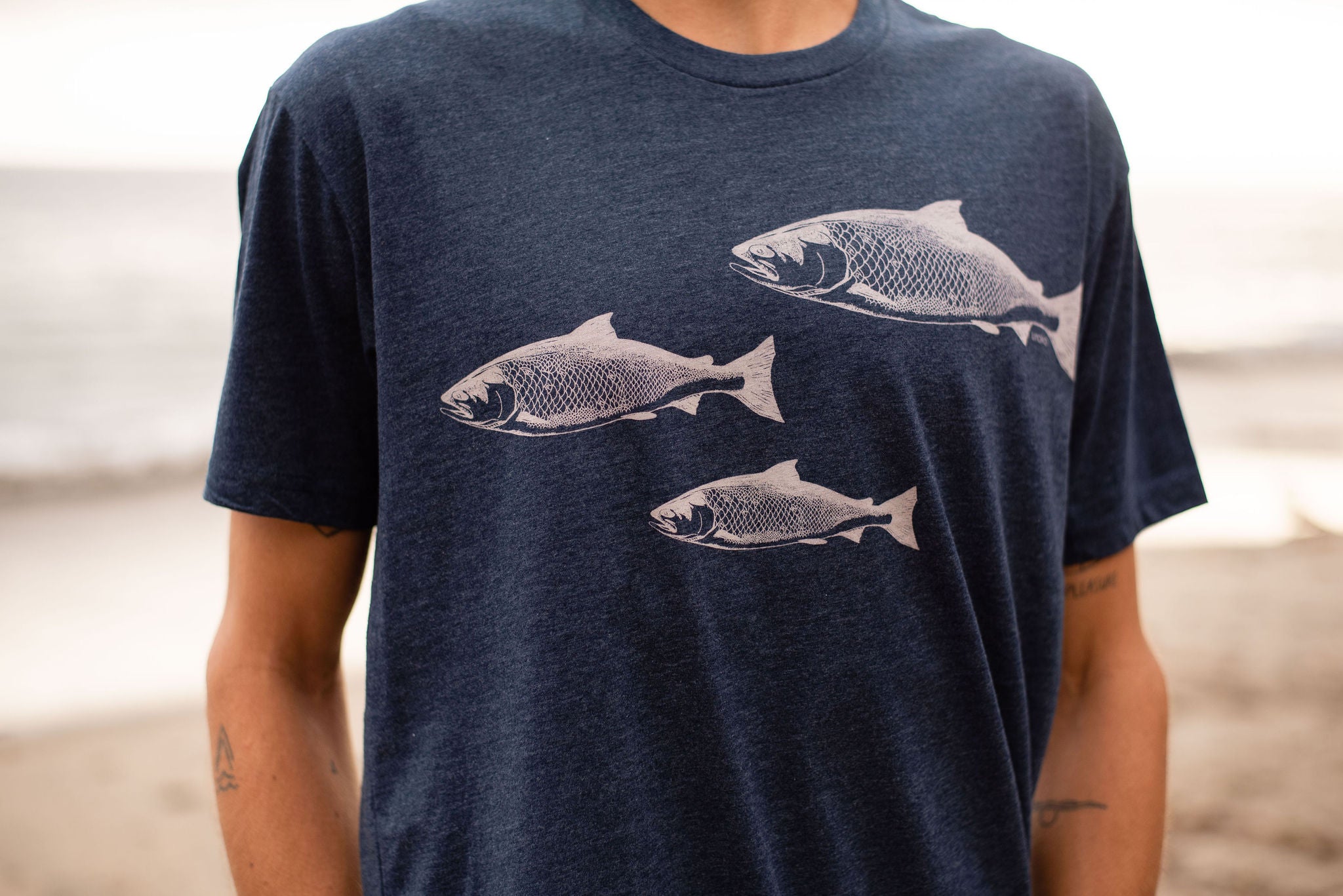 Salmon Spawn Shirt in Navy | Uroko XXL